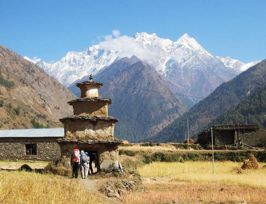 Manaslu Circuit Trek via Tsum valley